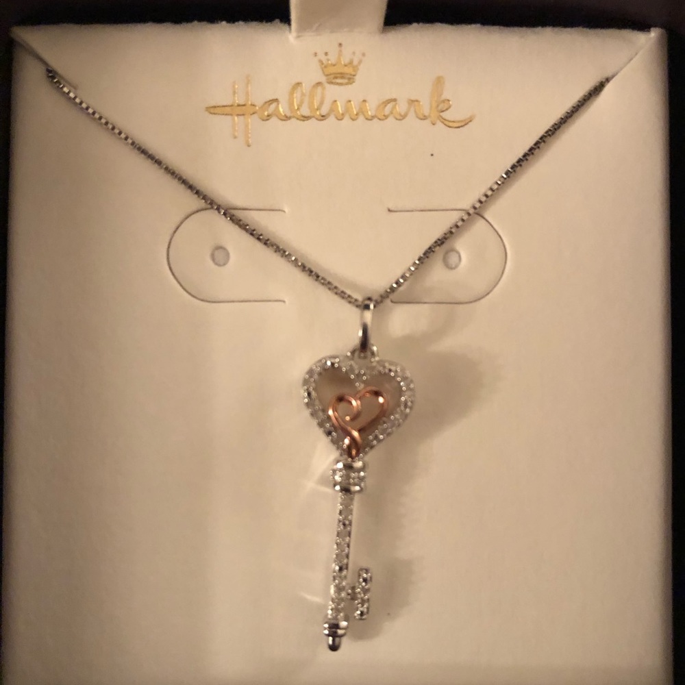 1/10 CTTW Diamond Sterling Silver Key Necklace NWT